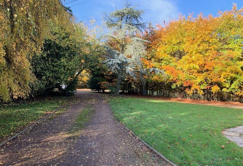 مبيت وإفطار Aldercarr Hall