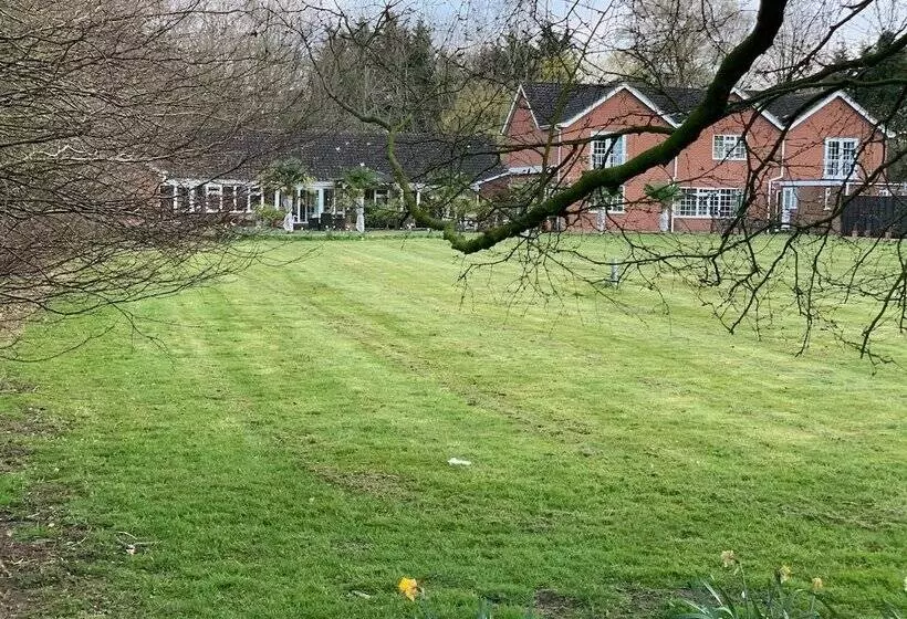 Bed and Breakfast Aldercarr Hall