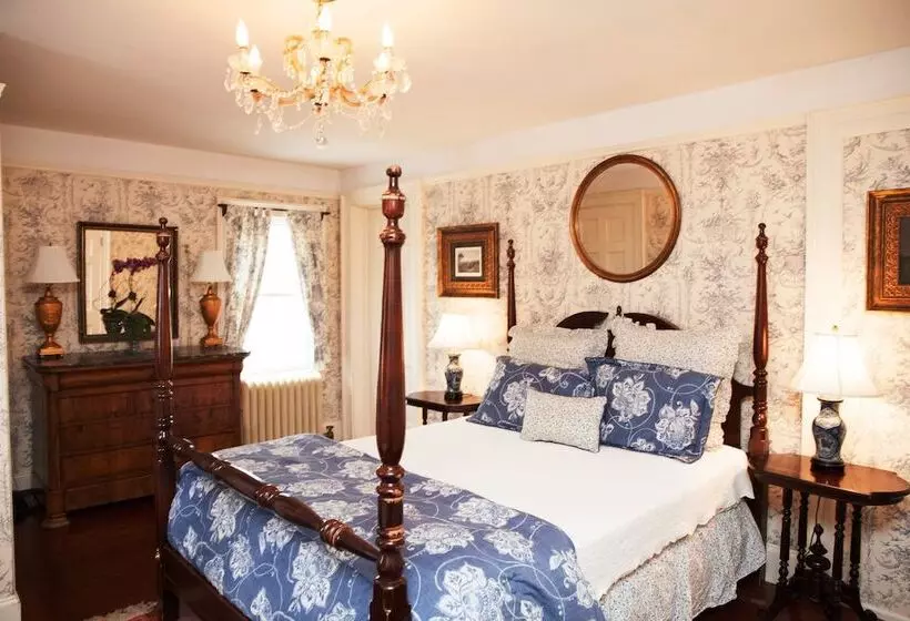 Bed and Breakfast Bee And Thistle Inn