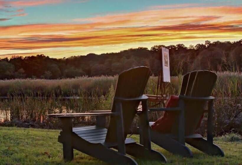 مبيت وإفطار Bee And Thistle Inn