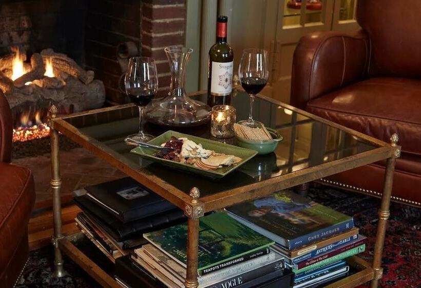 مبيت وإفطار Bee And Thistle Inn