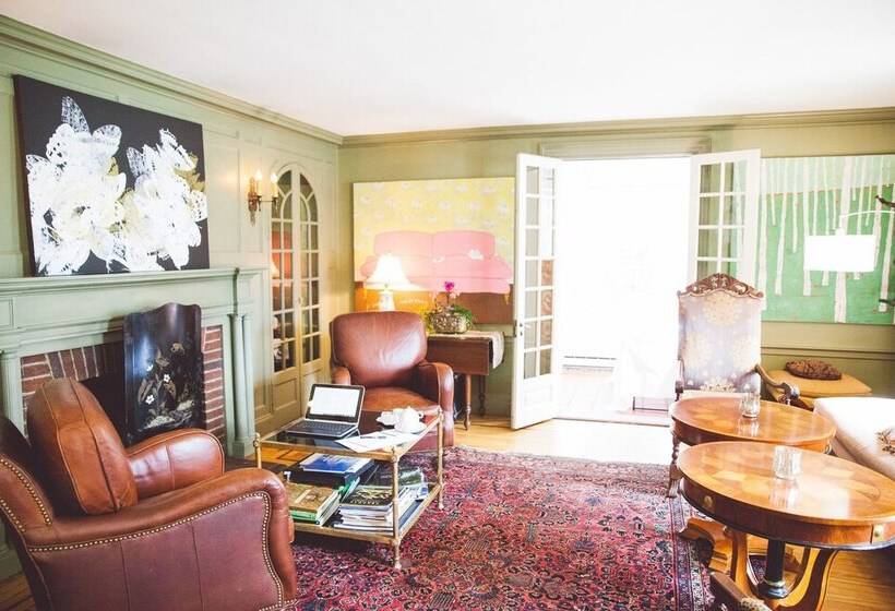 مبيت وإفطار Bee And Thistle Inn