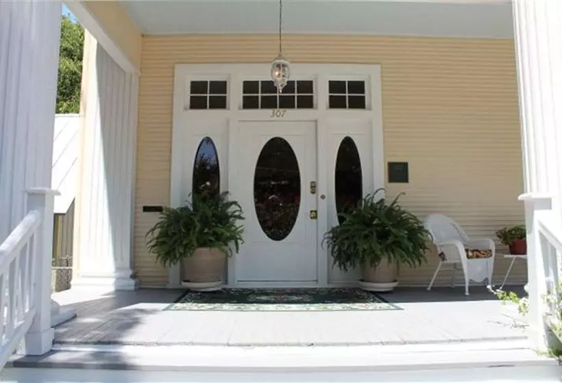 住宿加早餐  Gardenia Inn