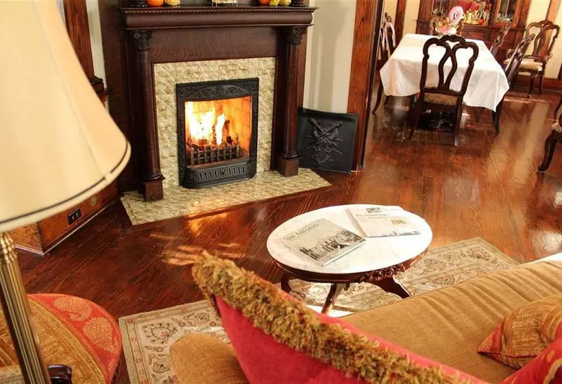 住宿加早餐  Gardenia Inn