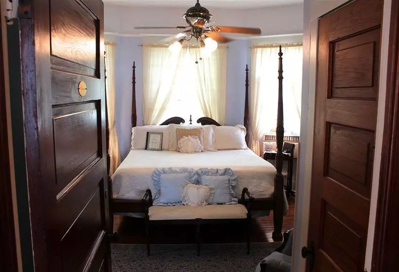 住宿加早餐  Gardenia Inn