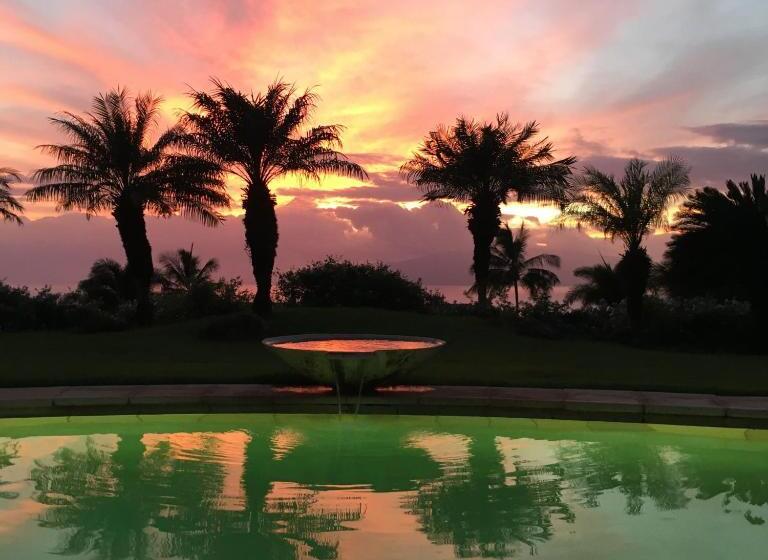 مبيت وإفطار Ho'oilo House