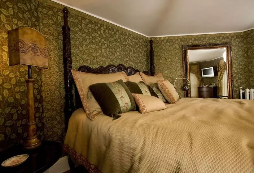 민박 Newport Blues Inn