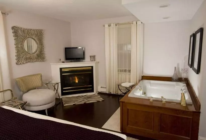 민박 Newport Blues Inn