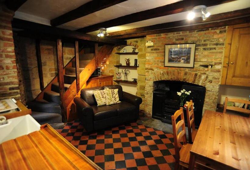 مبيت وإفطار Sanders Yard