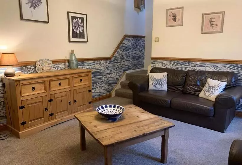 تختخواب و صبحانه Sanders Yard