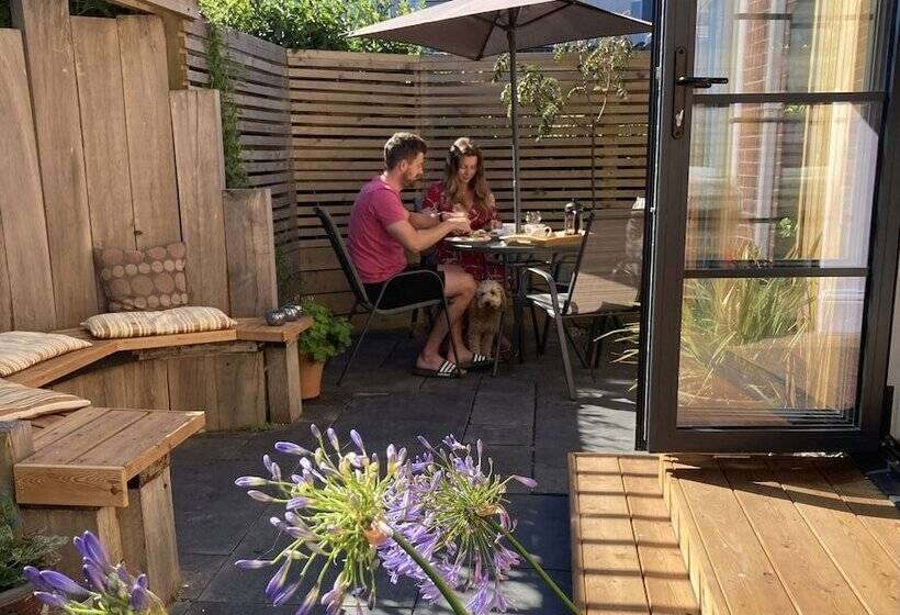 Bed and Breakfast Summer Breeze