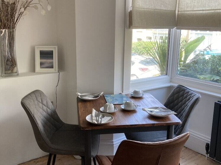 Bed and Breakfast Summer Breeze