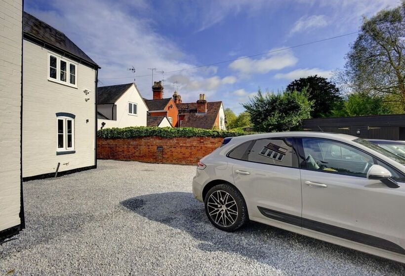 ベッドアンドブレックファースト The Bridge House Henley