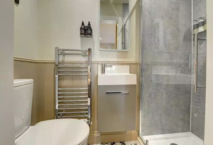 ベッドアンドブレックファースト The Bridge House Henley