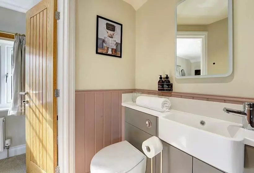 ベッドアンドブレックファースト The Bridge House Henley