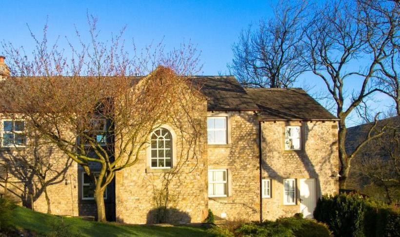 مبيت وإفطار Warren House