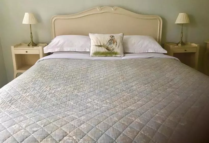 Bed and Breakfast Warren House