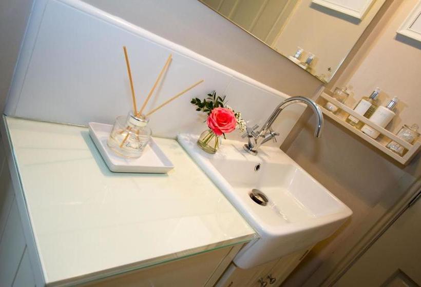 مبيت وإفطار Warren House