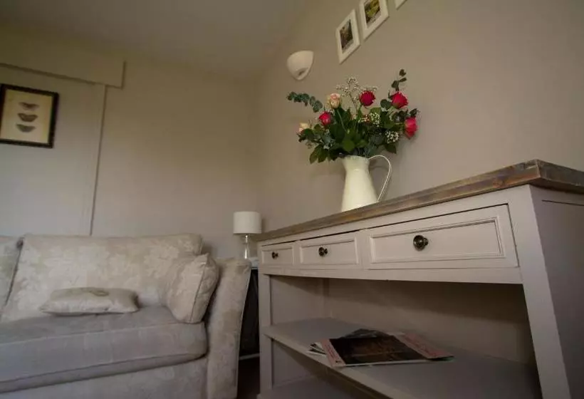 Bed and Breakfast Warren House