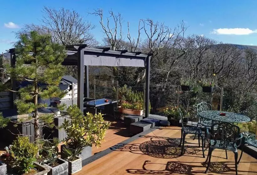 Bryn Melyn Apartments