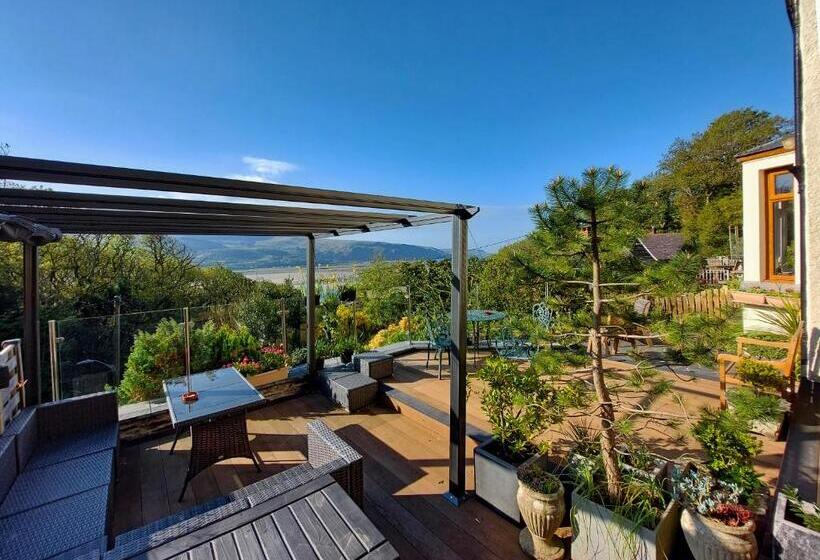 Bryn Melyn Apartments