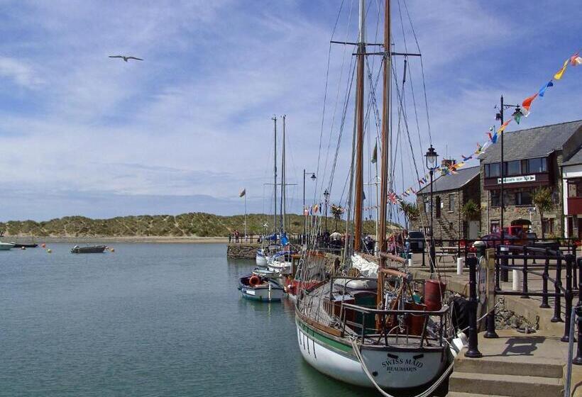 Bryn Melyn Apartments