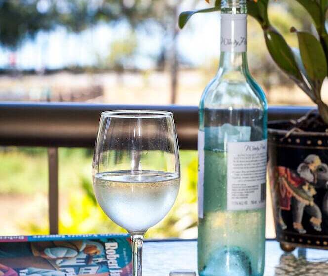 Clifton Sands Holiday Apartments