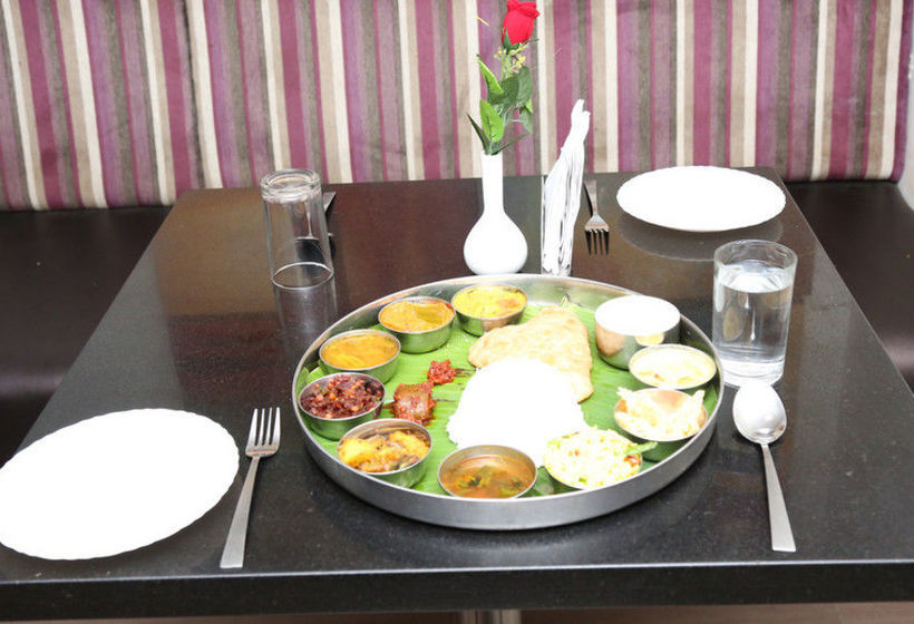 Отель Anand Regency