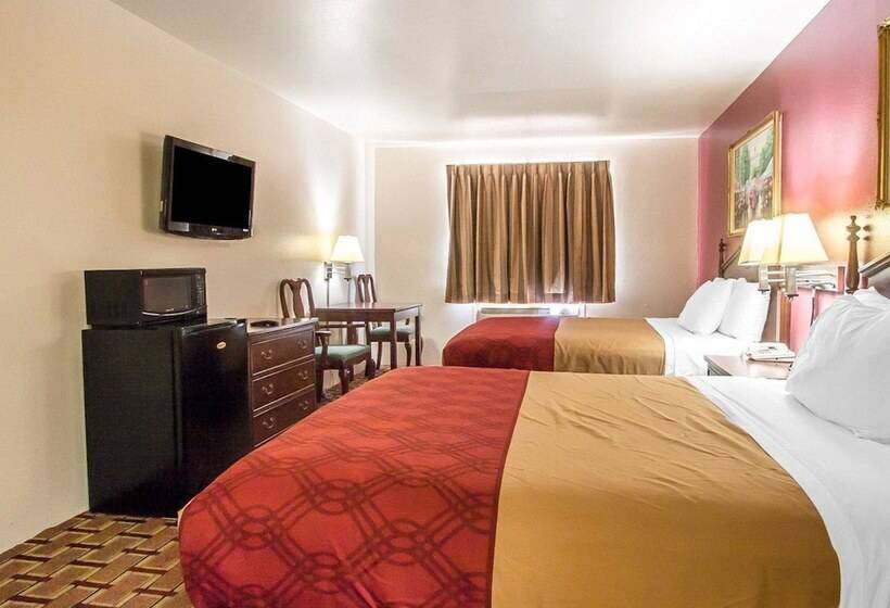 בית מלון כפרי Econo Lodge