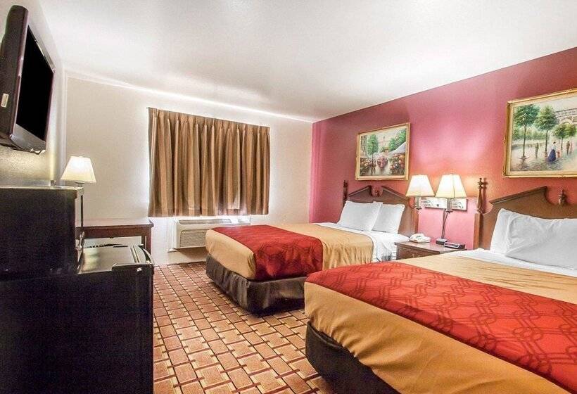 בית מלון כפרי Econo Lodge