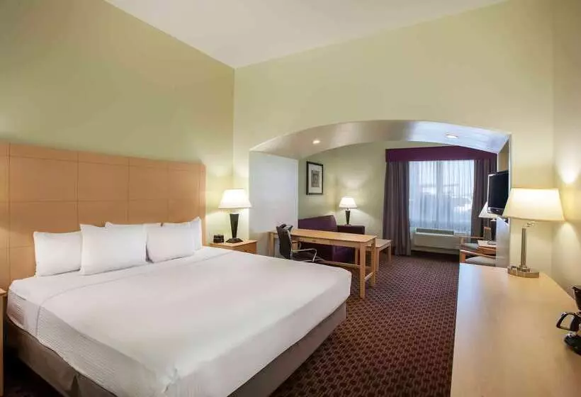 فندق La Quinta By Wyndham Odessa North