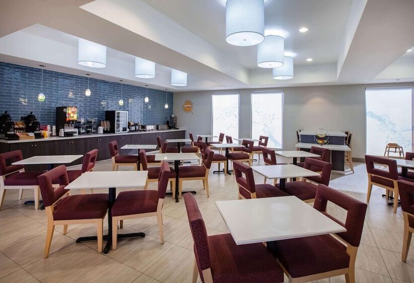 فندق La Quinta By Wyndham Odessa North