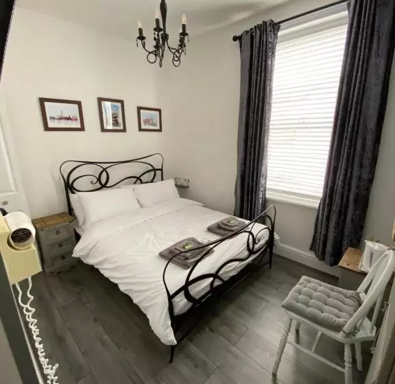 ホテル Lee & Chris S Belvedere  Adults Only