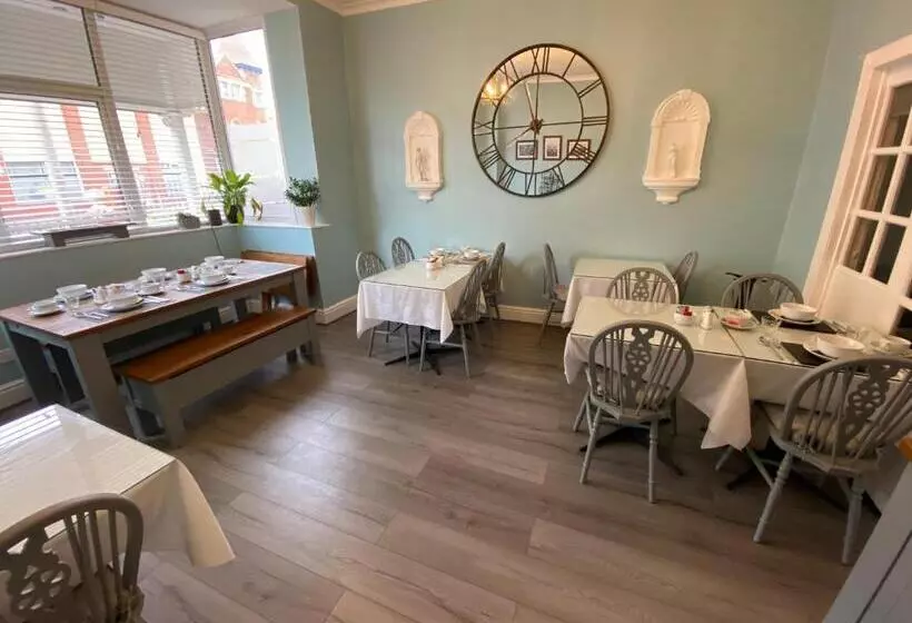 ホテル Lee & Chris S Belvedere  Adults Only