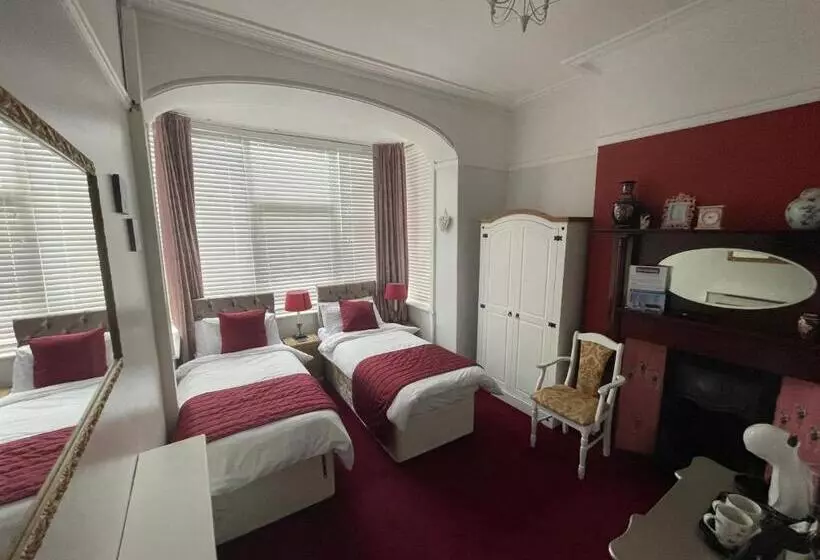 ホテル Lee & Chris S Belvedere  Adults Only