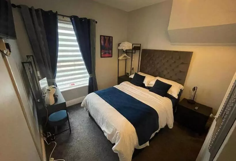 ホテル Lee & Chris S Belvedere  Adults Only