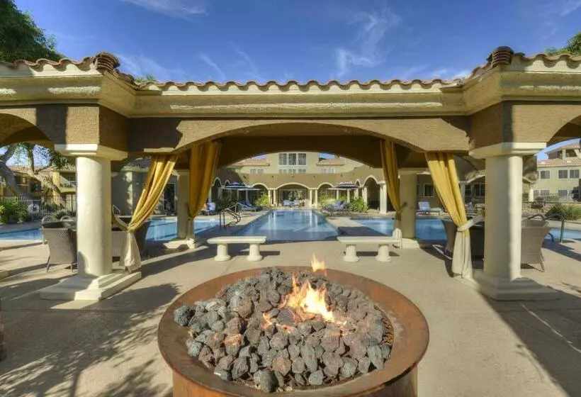 Hotelli Luxury Condos By Meridian Condoresorts  Scottsdale