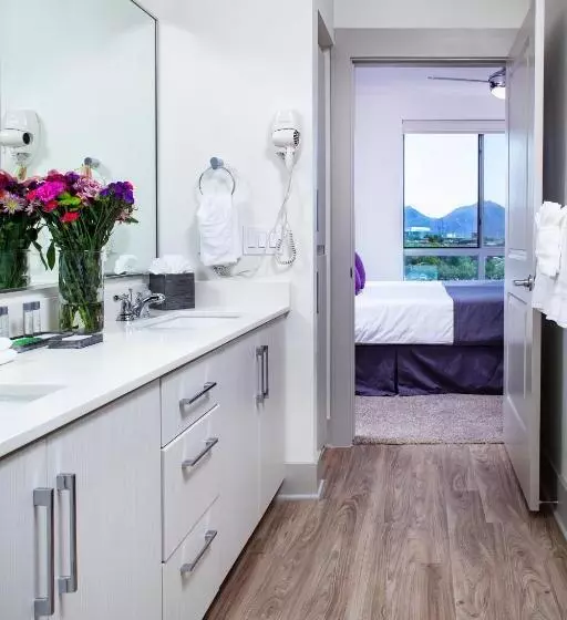 Hotelli Luxury Condos By Meridian Condoresorts  Scottsdale