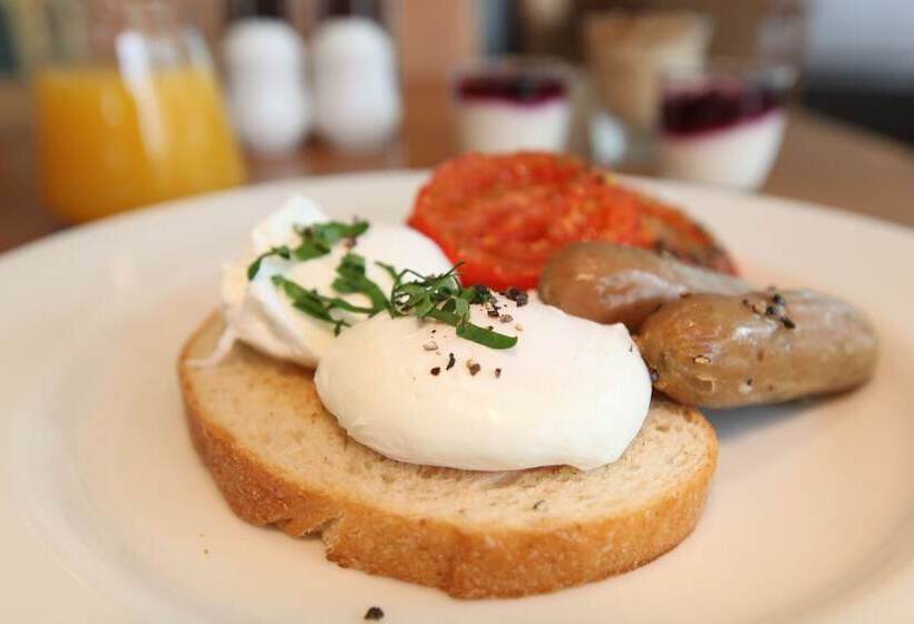 Отель Melbourne Metropole Central Official