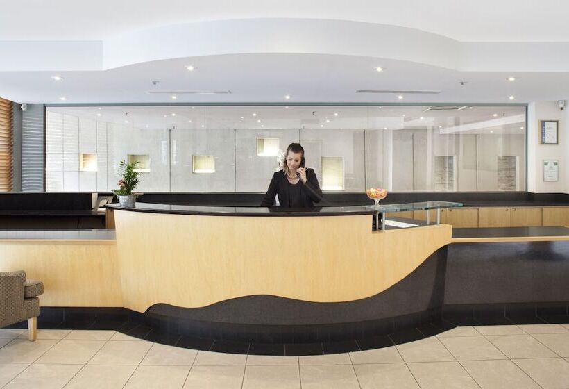 Отель Melbourne Metropole Central Official