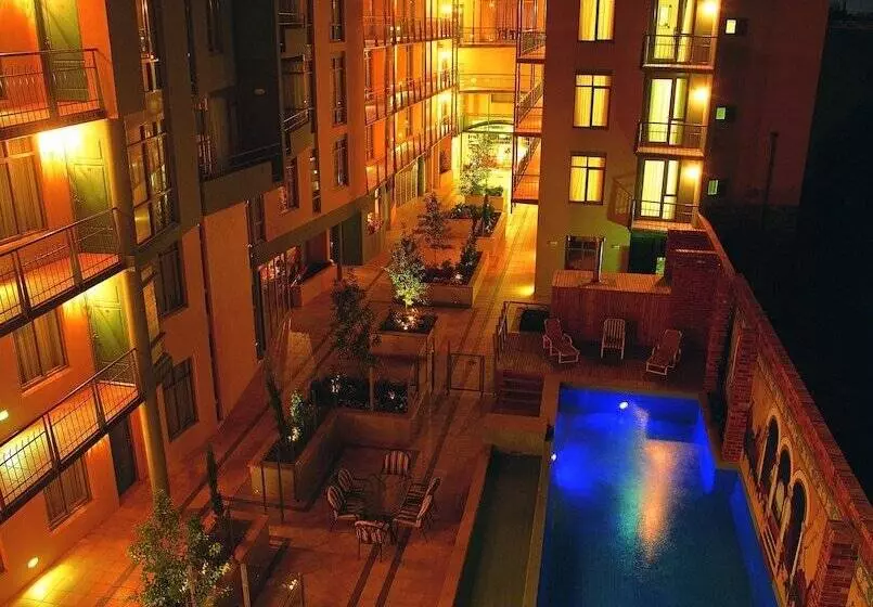 Отель Melbourne Metropole Central Official