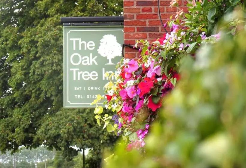 Отель Oak Tree Inn