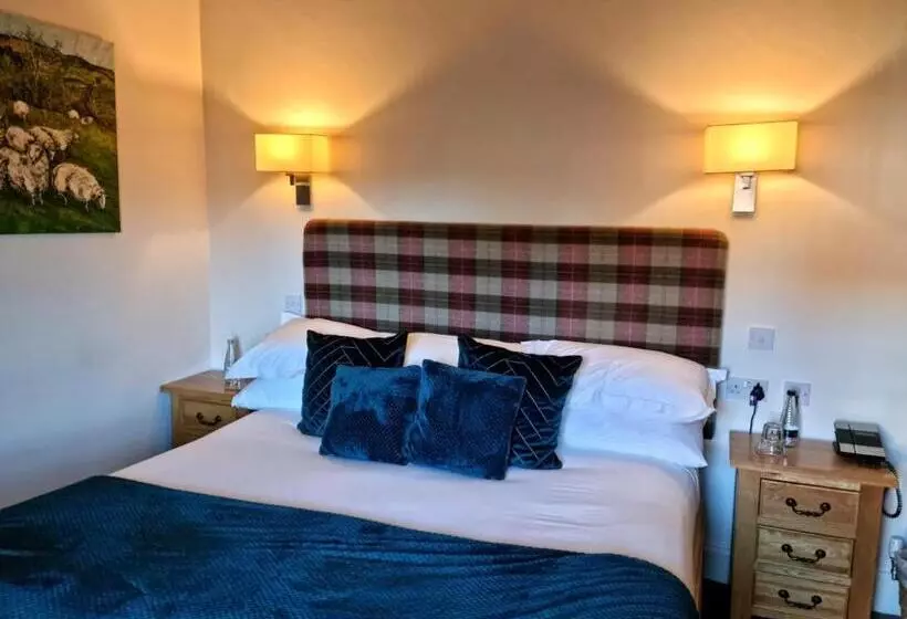 Отель Oak Tree Inn