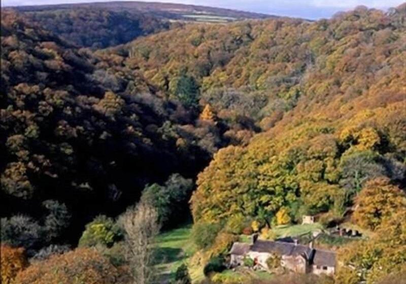 ホテル Tarr Farm Inn