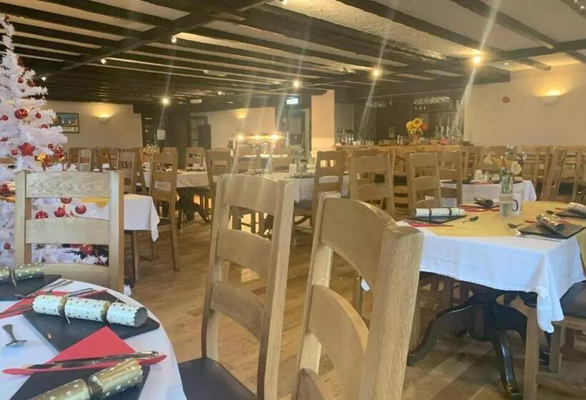 Отель The Bickford Arms Inn