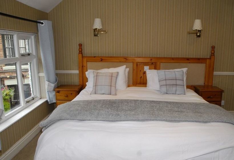 Отель The Egerton Arms Country Inn