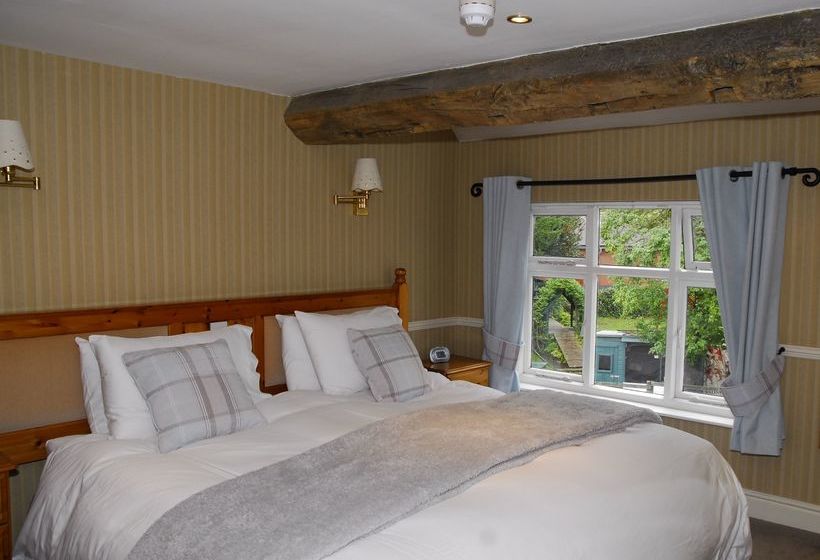 Отель The Egerton Arms Country Inn