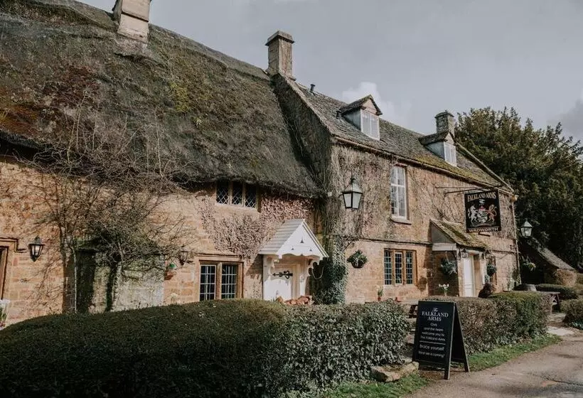 Hotel The Falkland Arms