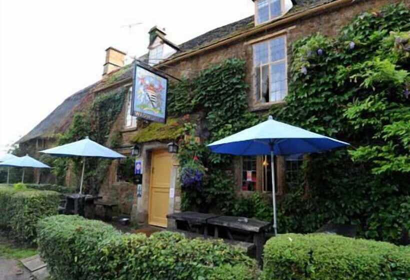 فندق The Falkland Arms