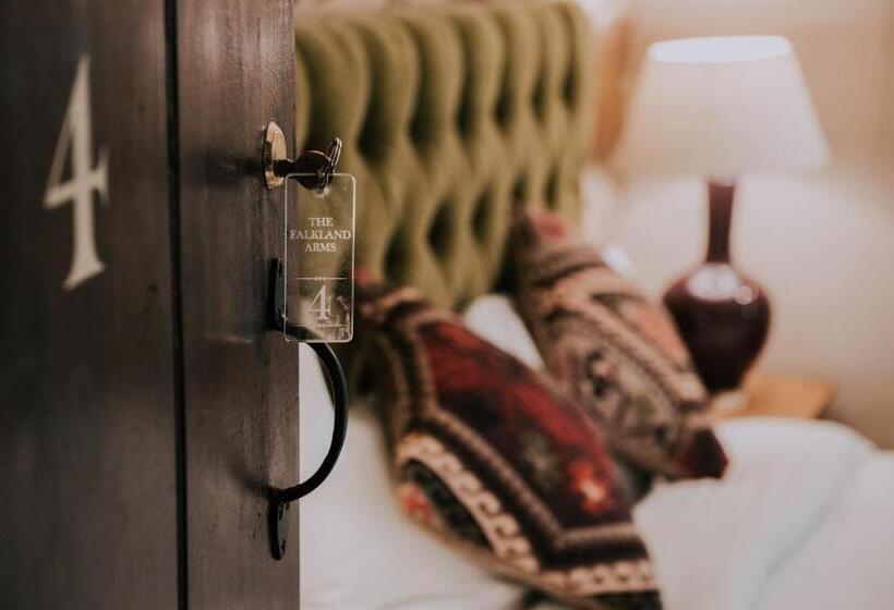 فندق The Falkland Arms